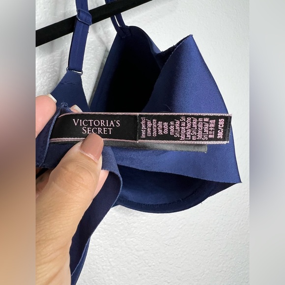 VICTORIA’S SECRET Lined Perfect Coverage Bra - Picture 6 of 7